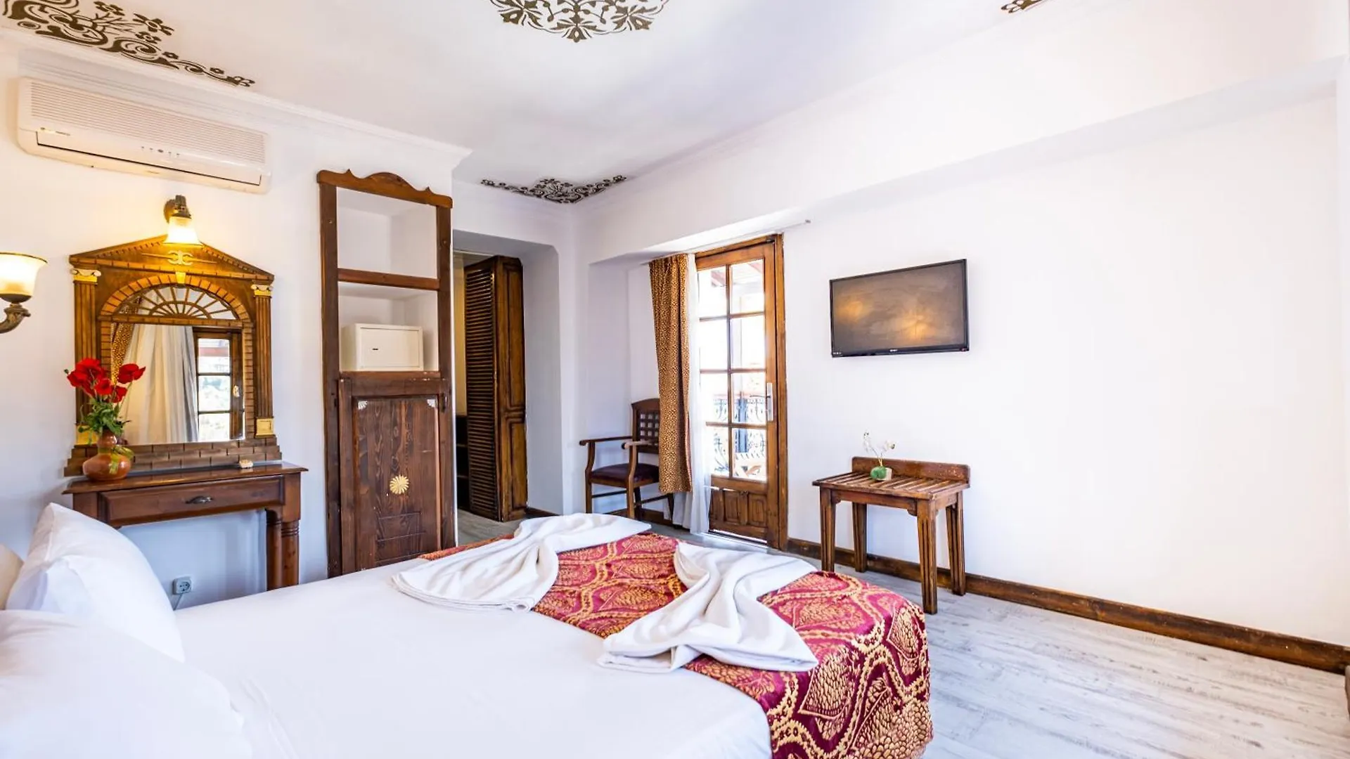 Costa Bitezhan Hotel