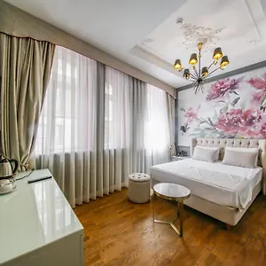 royal-tophane.istanbul-turkeyhotels.com/
