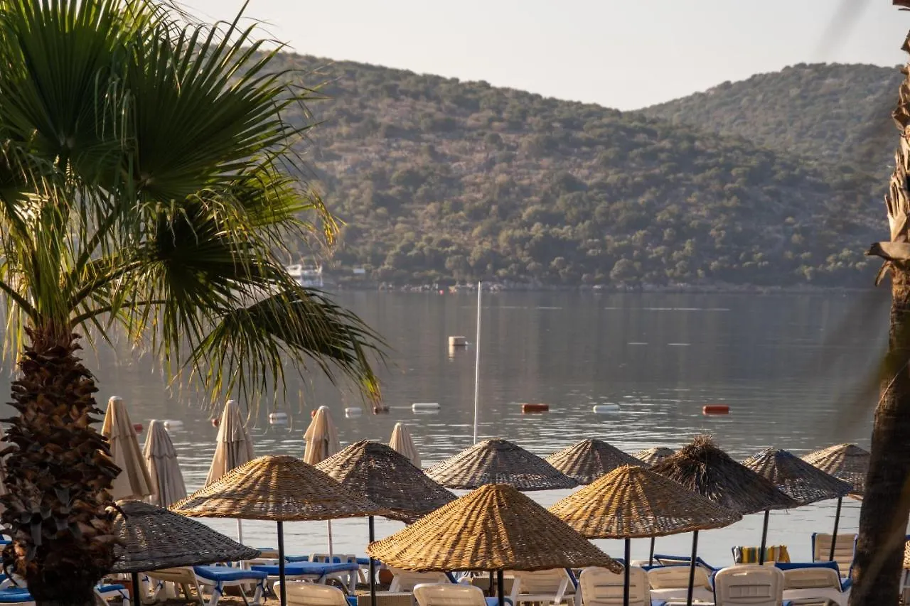 Costa Bitezhan Hotel 4*, Bitez